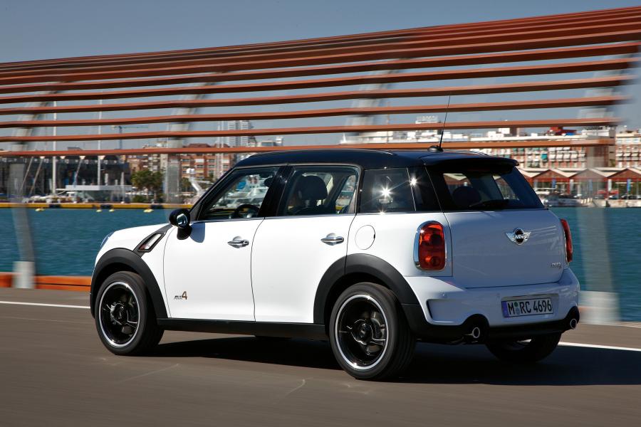  Mini Cooper Countryman S All4 2010 года  (фото 56 из 67)